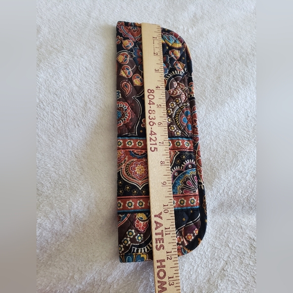 Vera Bradley Curling Iron Cover With Interior Heat Shield Fabric - Picture 3 of 4